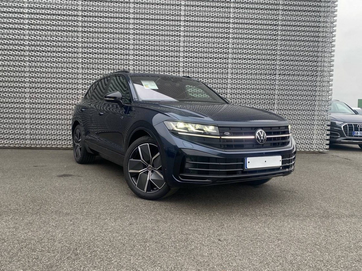 VOLKSWAGEN TOUAREG à Montargis